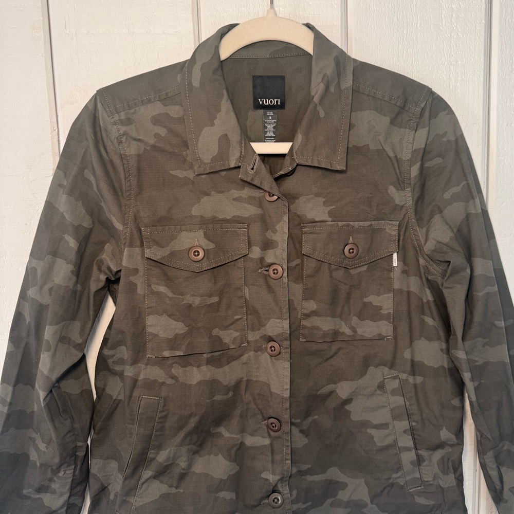 Vuori Ripstop Camo Button Down Jacket - image 3